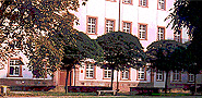 Slavisches Institut 185x90